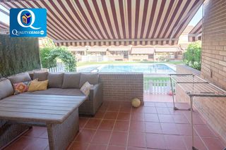 Casa in Parque Lo Torrent. Bungalow en venta en san vicente del raspeig, 3 dormitorios.