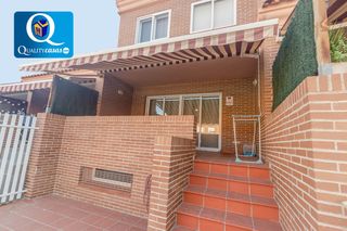 Casa a schiera in Parque Lo Torrent. Adosado en venta en san vicente del raspeig, 3 dormitorios.
