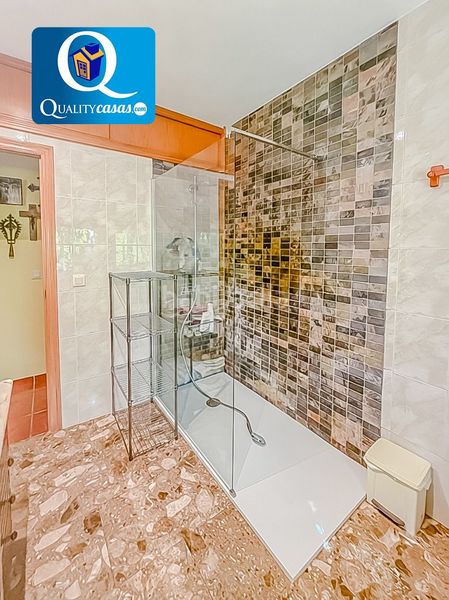 Foto f09bf8eb-86a6-4975-90a8-c095c320a34f. Casa amb calefacció aparcament a Cañada del Fenollar Alicante