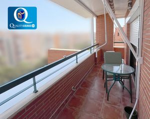 Miete Etagenwohnung in Albufereta. Piso en alquiler en albufereta, 2 dormitorios.