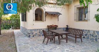 Chalet en Los Girasoles. Chalet en venta en la huerta, 4 dormitorios.
