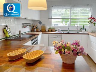 Reihenhaus in Petrer. Adosado en venta en loma badá, 5 dormitorios.