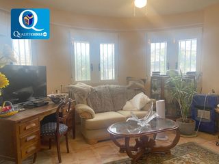 House in Castalla. Bungalow en venta en castalla internacional, 4 dormitorios.