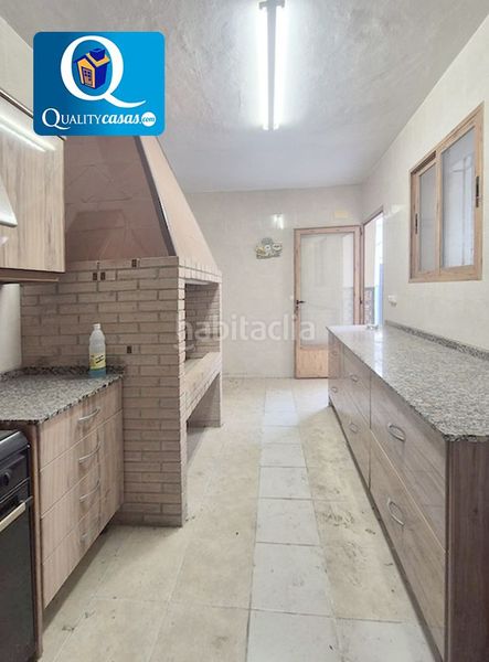 Foto bf378512-c4d3-4fae-9bd3-7dbc9eaedc36. Casa amb aparcament a Centro Mutxamel