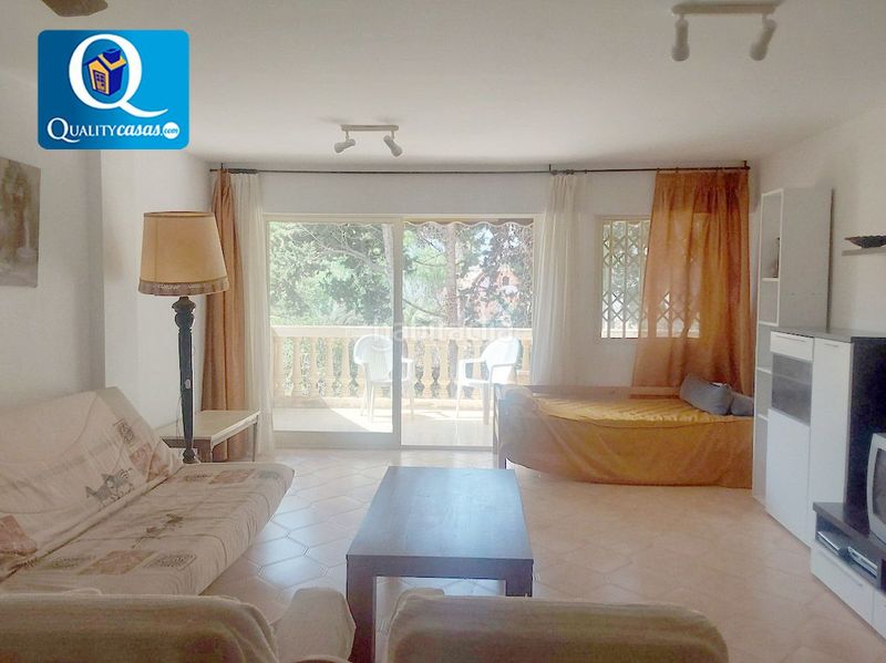 Foto 3f3a2058-b548-4ff4-ba2a-f423f1d62f8a. Apartament amb aparcament piscina a Pueblo Español-Coveta Fumá Campello (el)