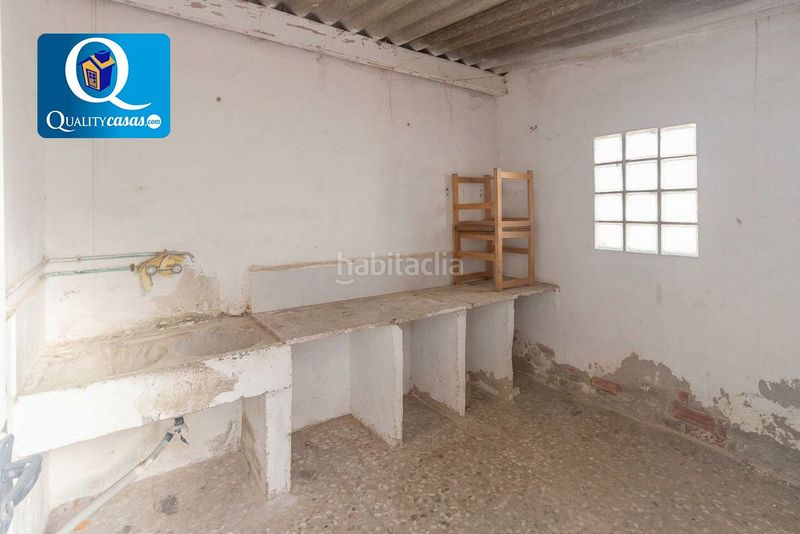 Foto 206215e6-5f5b-4fc7-a9bd-87b3909bb5f1. Casa amb aparcament a Agost