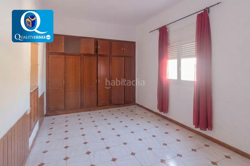 Foto 5d1b05ad-8d03-46b3-89a7-e2eb8d58f7d7. Casa amb aparcament a Agost