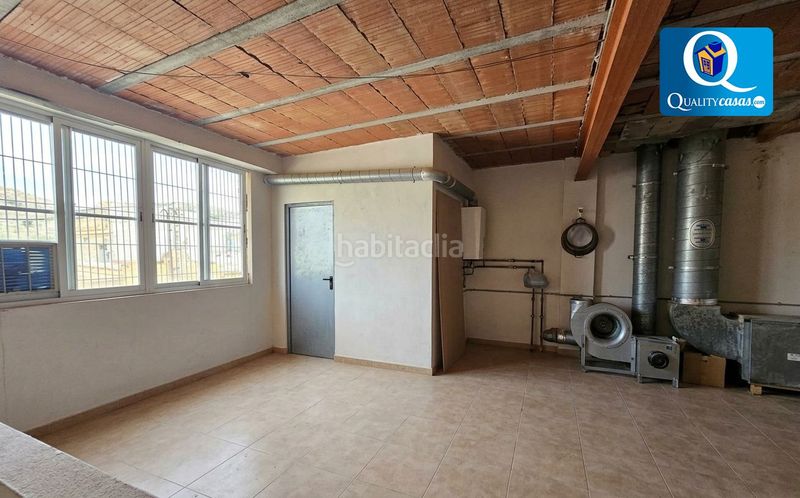 Foto ca4c5393-9cec-46a9-9829-4efe1b533b90. Casa amb aparcament a Agost
