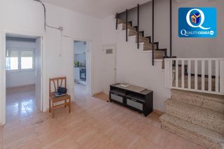 Casa in Agost. Casa pueblo en venta en agost, 3 dormitorios.