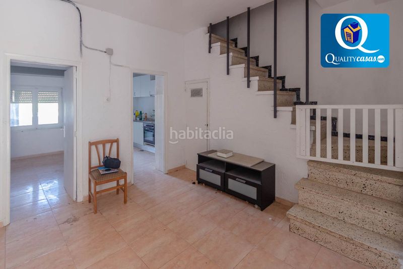 Foto a4ae8083-e8a5-463e-b185-ac93cbd893ec. Casa amb aparcament a Agost