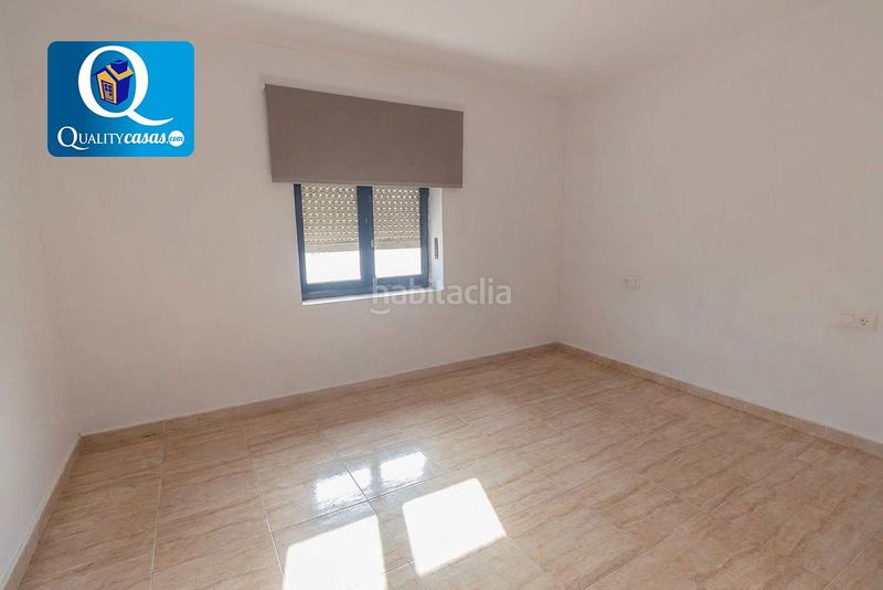 Foto f6772b02-0ea4-4033-9883-ed0b1f76a273. Casa amb aparcament a Agost