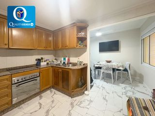Apartment in Reina Victoria - Miguel Hernández. Apartamento en venta en centro, 3 dormitorios.