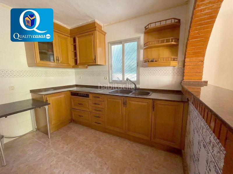Foto a0a89179-0672-4333-b7af-95ac55339a6c. Casa amb aparcament a Castalla