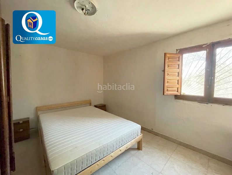 Foto a5076958-492a-400d-b81c-e57d032cc814. Casa amb aparcament a Castalla