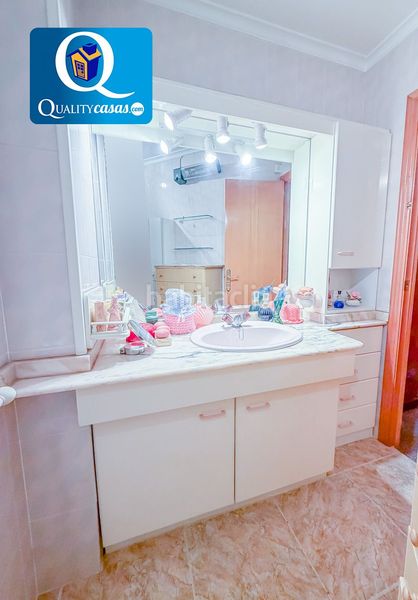 Foto 3ed8ebc7-4a19-4b2f-9da6-d3a4d83f321f. Piso  en venta en centro, 4 dormitorios. en Plaza Castelar - Mercado Central Elda