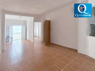 Etagenwohnung in Fraternidad. Piso en venta en elda, 2 dormitorios.