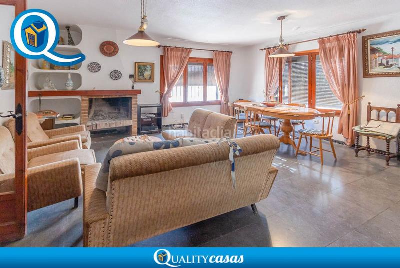 Foto 3728953e-17c8-4fbe-9b62-5c85df57b483. Xalet amb aparcament a Alzabares Elche / Elx