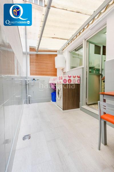 Foto f23e48bc-d642-4182-96cf-34d87b6d1b3f. Appartement dans Barrio del Centro Alicante