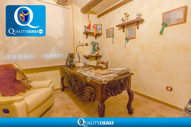 Foto 15236be5-9d11-4a2f-b8a0-156d7e5ebeb3. Xalet amb aparcament a Jubalcoi Elche / Elx