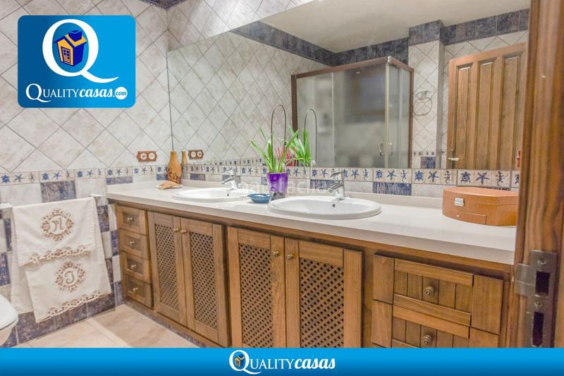 Foto a08bdfa2-82fa-4f45-ab10-e9b887277910. Xalet amb aparcament a Jubalcoi Elche / Elx