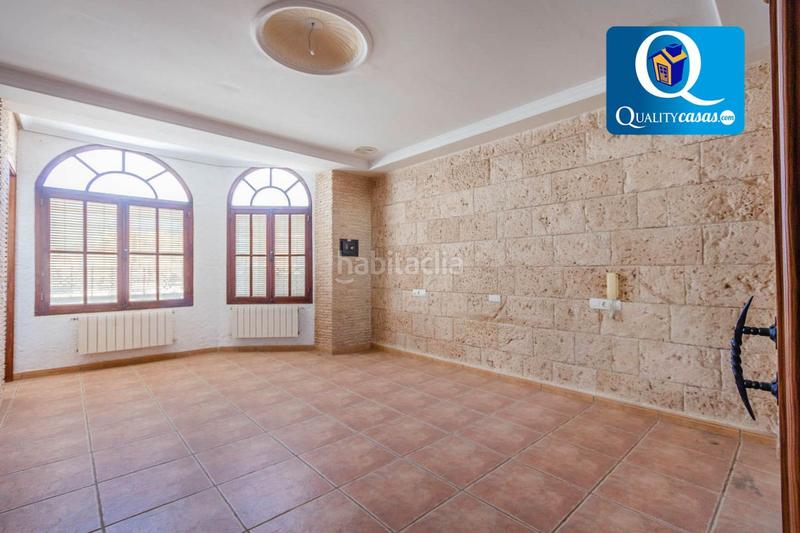 Foto 9af69bc9-ba81-4082-8c0d-5408499e753c. Chalet avec parking dans Albatera