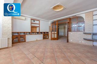 Xalet a Albatera. Chalet en venta en albatera, 3 dormitorios.