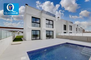Chalet en Bonalba-Cotoveta. Chalet en venta en mutxamel, 3 dormitorios.