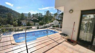 Chalet en Cervelló. Magnífica casa a 4 vientos