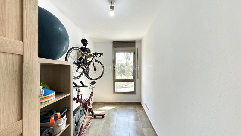 Foto 06b361bf-8657-4798-accb-56f2fcb53f30. Piso vivienda con plaza de garaje en excelente ubicación en Roca del Vallès (La)