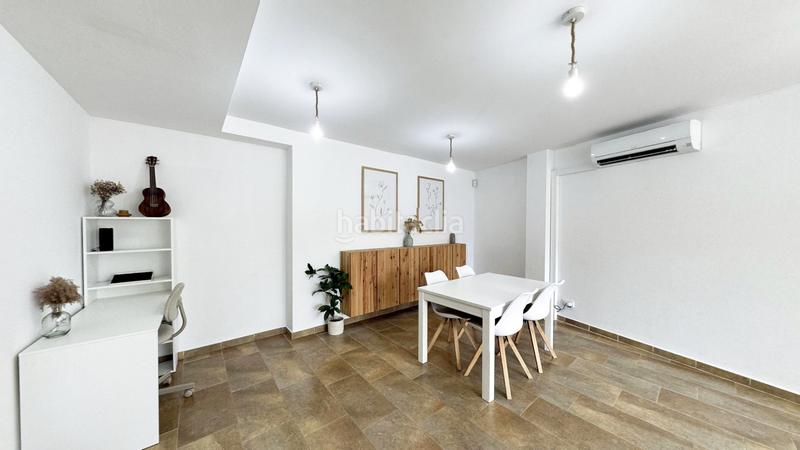 Foto 80cd7d11-d529-4ff1-afb2-fee73be25396. Piso vivienda con plaza de garaje en excelente ubicación en Roca del Vallès (La)