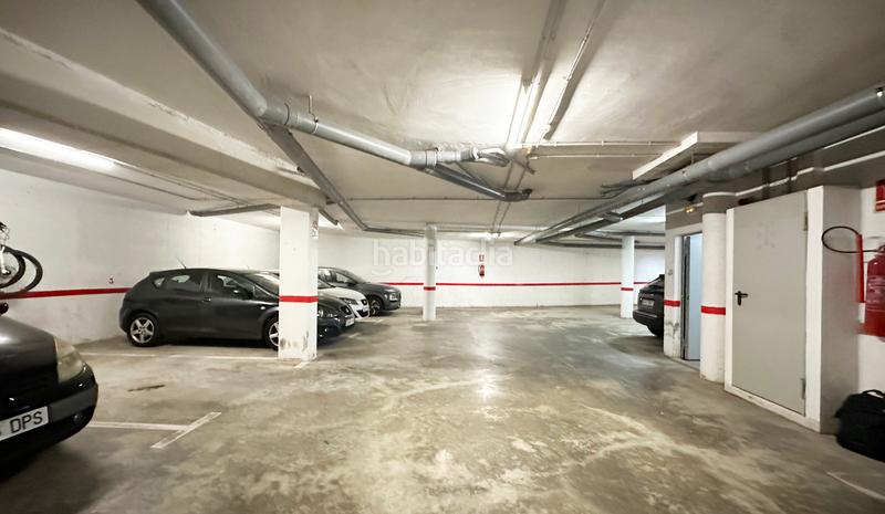 Foto ce0a9197-b61c-42bd-a4fa-77f575de2221. Piso vivienda con plaza de garaje en excelente ubicación en Roca del Vallès (La)