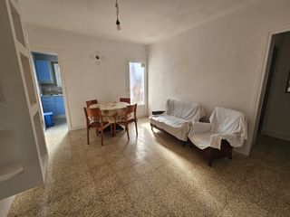 Flat  Carrer de dolors almeda i roig. Vivienda exclusiva con balcón y luz natural en almeda – cornellà
