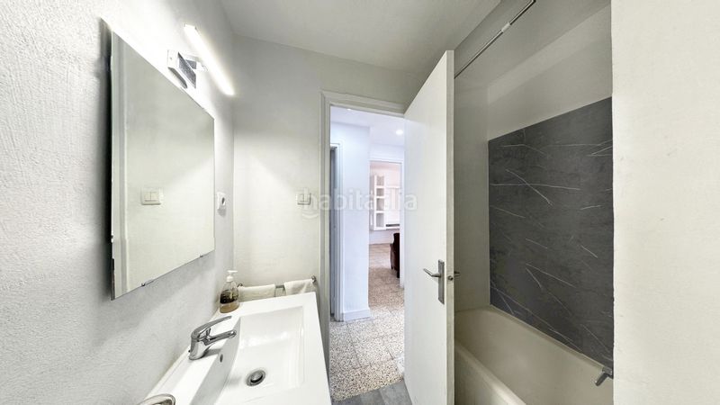 Foto a6247155-88f3-497d-9198-90aa83d764e8. Pis a Almeda - El Corte Inglés Cornellà de Llobregat