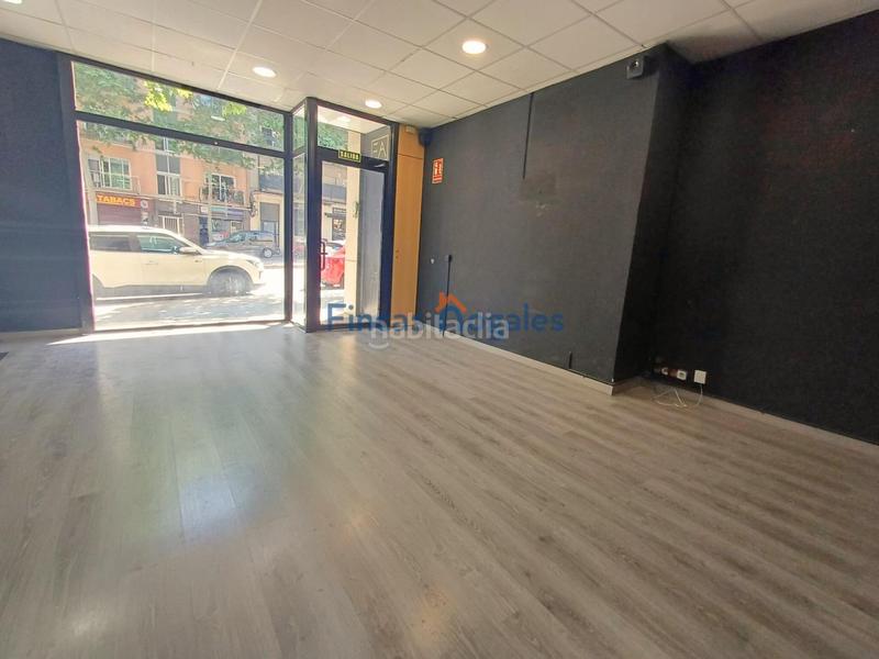 Foto 579b63cf-0200-4ef3-8ad8-9fc22516bcf6. Local comercial en Can Rull Sabadell