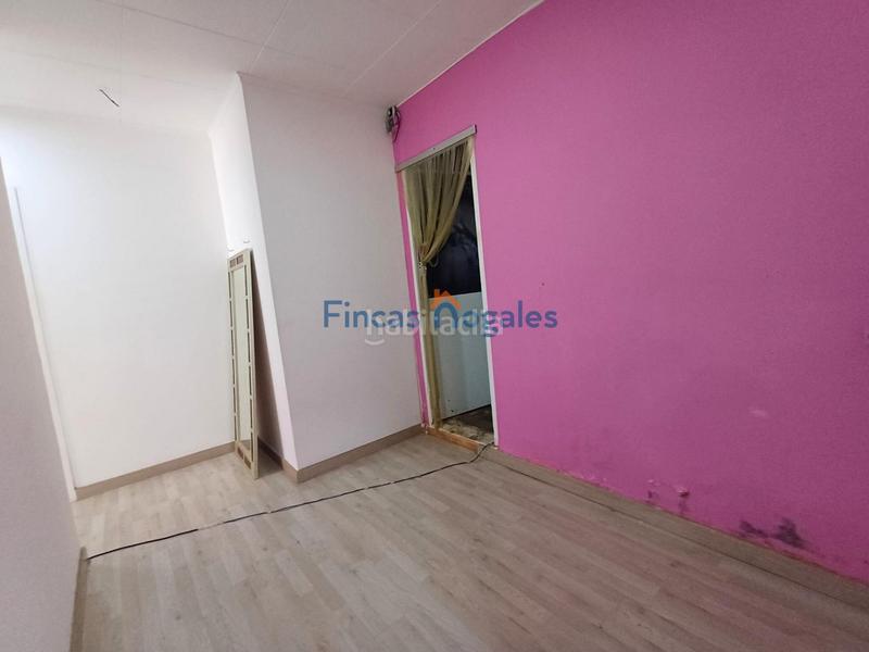 Foto 4a8d7501-39c7-4223-8fd3-f9932b69a0f5. Local comercial  de 117 m construidos en Sabadell
