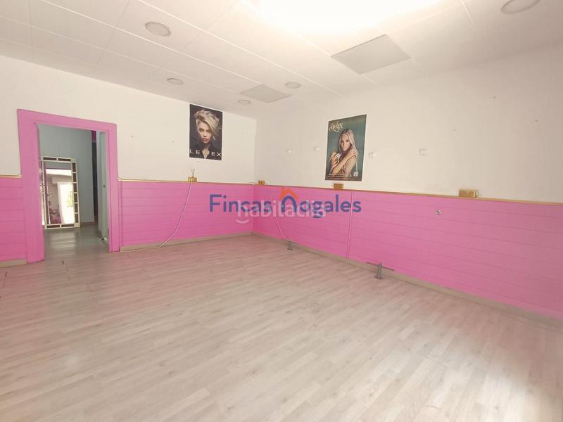 Foto 8140d53f-b0b4-4b3c-8661-6360fde728f0. Local comercial  de 117 m construidos en Sabadell