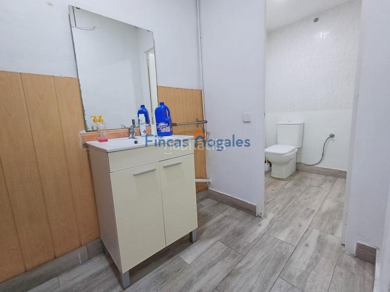 Foto 9a664831-e1cb-422d-b943-8b9a302a6668. Local comercial  de 117 m construidos en Sabadell
