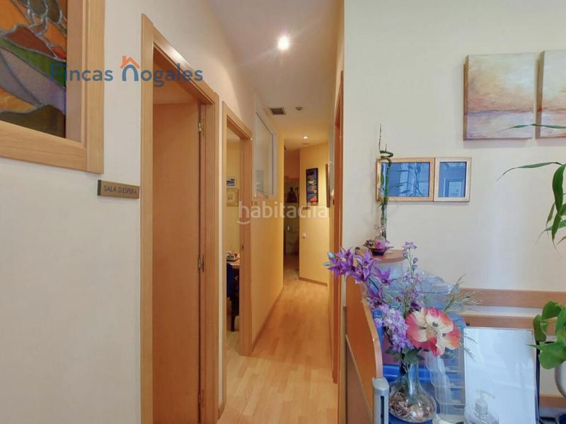 Foto 362c165a-aee6-4714-960e-5695a7c19617. Local comercial a Creu Alta Sabadell