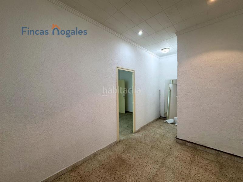 Foto 5a1e950a-268b-4b23-b85d-85274489eaf3. Alquiler local comercial local en alquiler carretera de terrassa en Sabadell