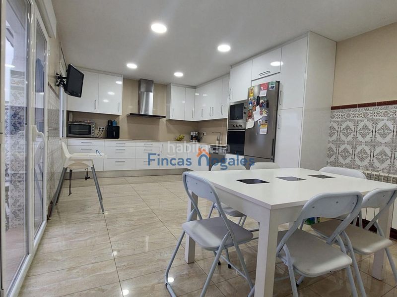 Foto 28099dac-744d-488e-936b-fd344f056f43. Casa adossada a La Plana del Pintor Sabadell