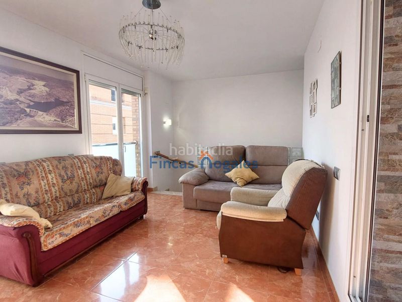 Foto b8db982f-000d-4fa7-890d-2ede2cb27ffe. Casa adossada a La Plana del Pintor Sabadell