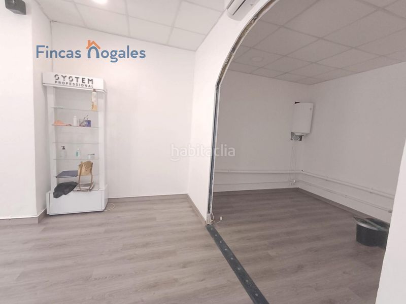 Foto 544149ef-2893-45b6-81e7-9666173b4f9a. Local comercial a Can Rull Sabadell