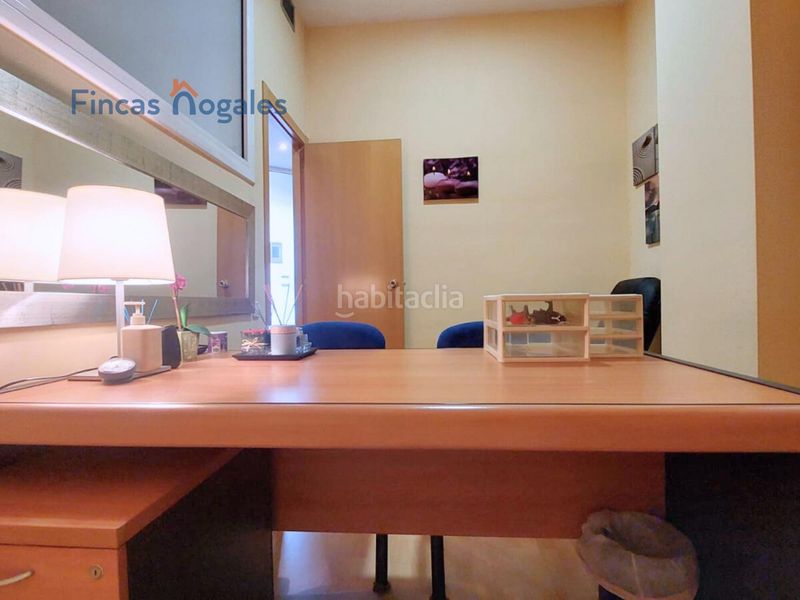 Foto 5e8c3560-d8f6-4332-82be-aa6241f15840. Local comercial a Creu Alta Sabadell