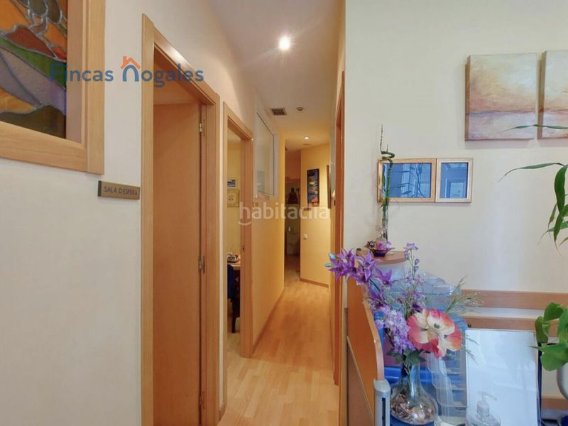 Foto af803a33-1f6d-442b-a8fe-c9661ecf492f. Local comercial a Creu Alta Sabadell