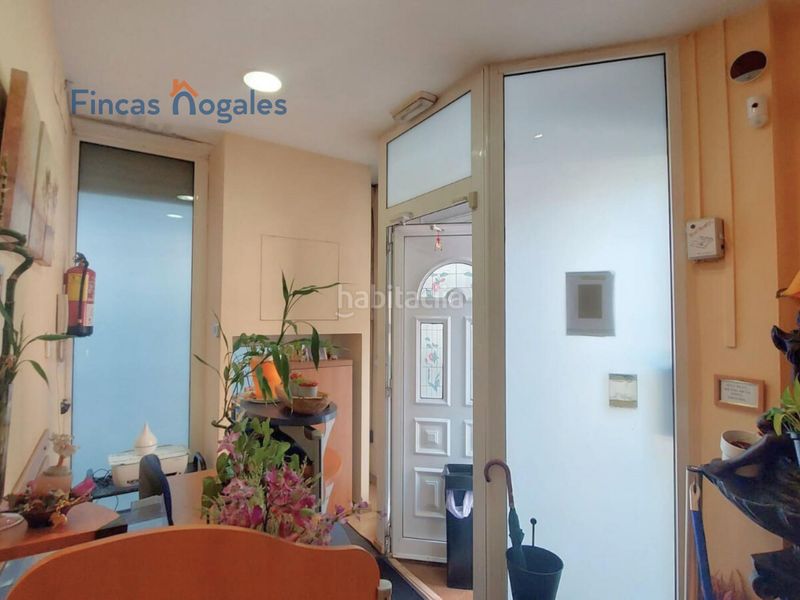 Foto eb1f3fd6-7fad-4a1b-95f5-b811a41985b4. Local comercial a Creu Alta Sabadell