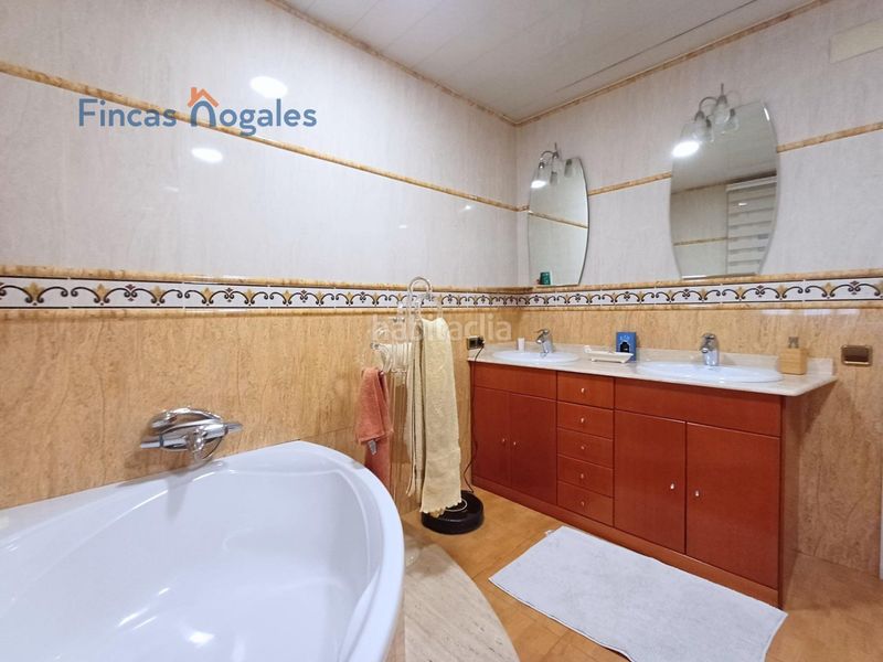 Foto e1175ada-7657-4e09-9935-41a90b924498. Casa amb calefacció aparcament a Polinyà