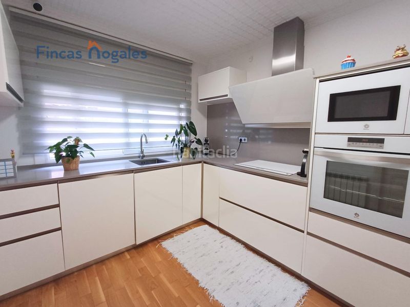 Foto e370d301-ea79-4298-9b12-4654937d40b0. Casa amb calefacció aparcament a Polinyà