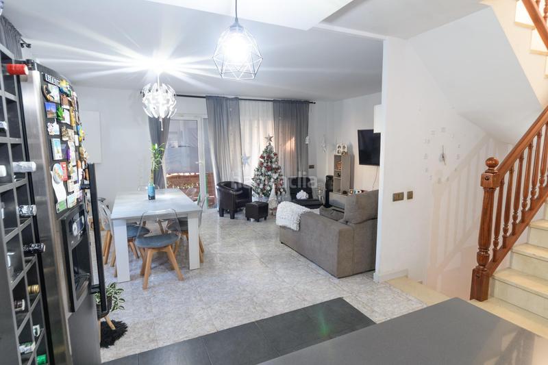 Foto 279a9c85-ab70-4915-8b4b-765eb6cf5451. Casa adosada en Torrent Ballester Viladecans
