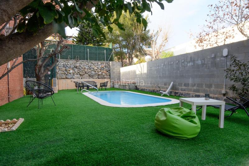 Foto 0442048b-a3f7-412d-af9a-34fe145c47cd. Reihenhaus mit heizung parking pool in Torrent Ballester Viladecans