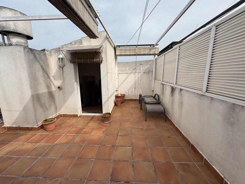 Foto 3037c59a-54df-4fc4-a969-b5b7326418dd. Ático atico duplex 4 habitaciopnes mas terraza en Vilanova i la Geltrú